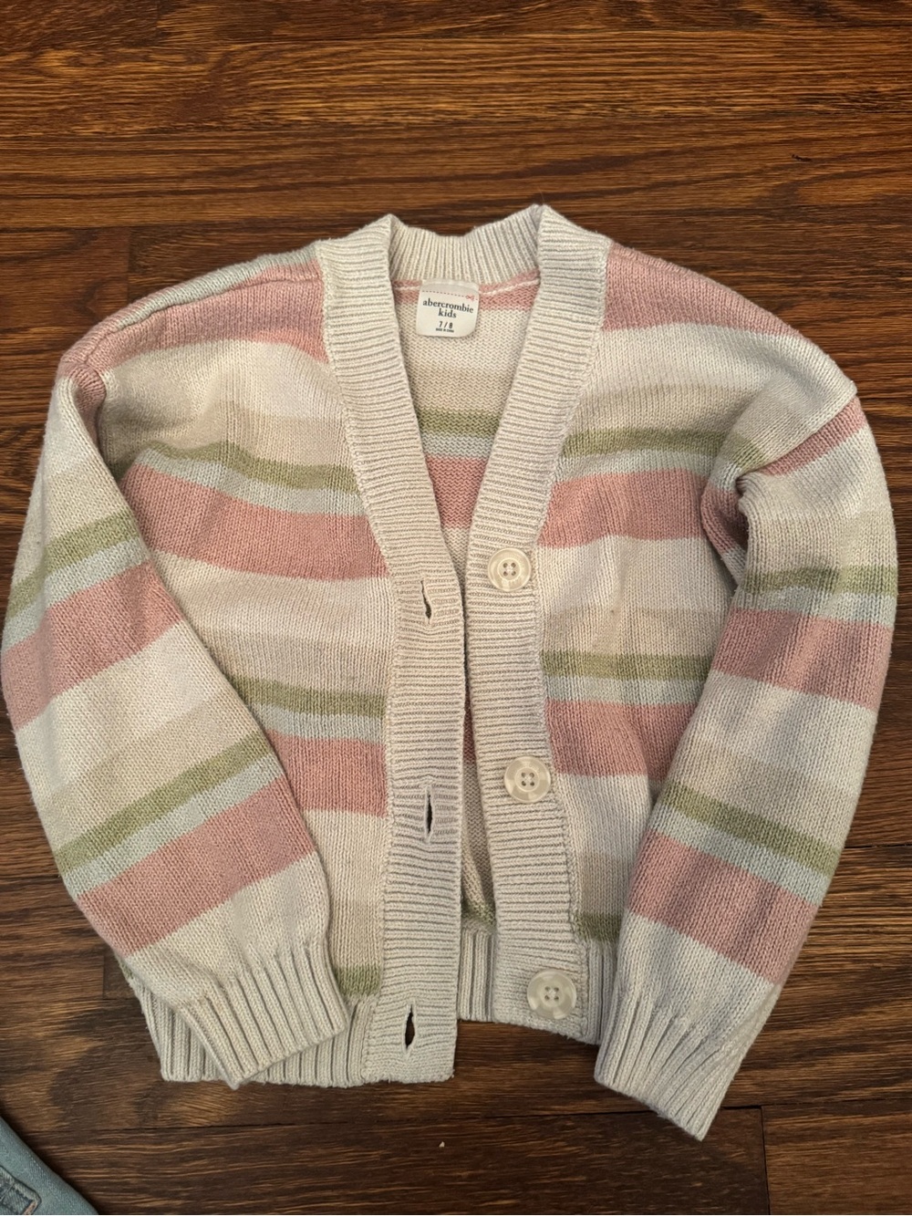 Abercrombie Light Wash Jeans with Pastel Striped Cardigan size 7/8 - Picture 2 of 5